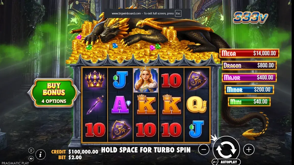Pemandangan visual slot Sleeping Dragon Ultra Dark dengan naga emas dan elemen gotik.